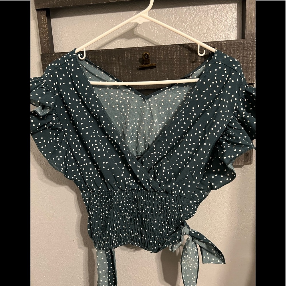 SHEIN Ruffled Crop Top